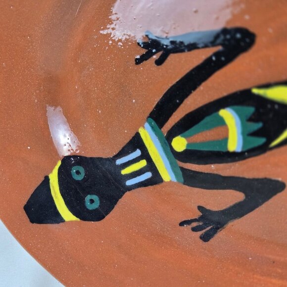 Ceramic Hand Painted Terracotta Colored Platter with Black Yellow Striped Gecko - Picture 2 of 7